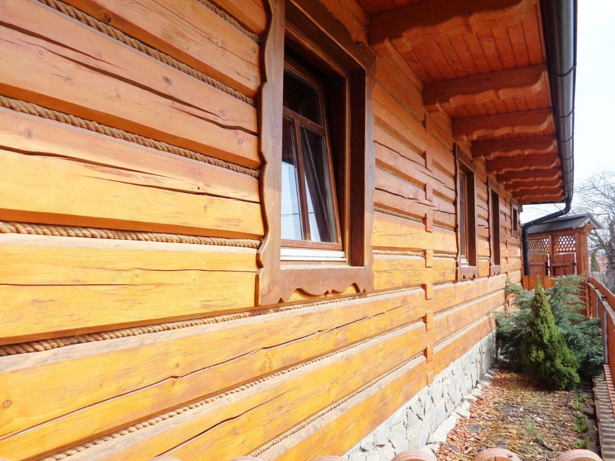 Drevenica Deni Villa Osturna Luaran gambar